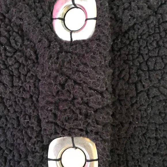 Viva Vena! black teddy crop jacket w/ buttons, size Small - Picture 3 of 4